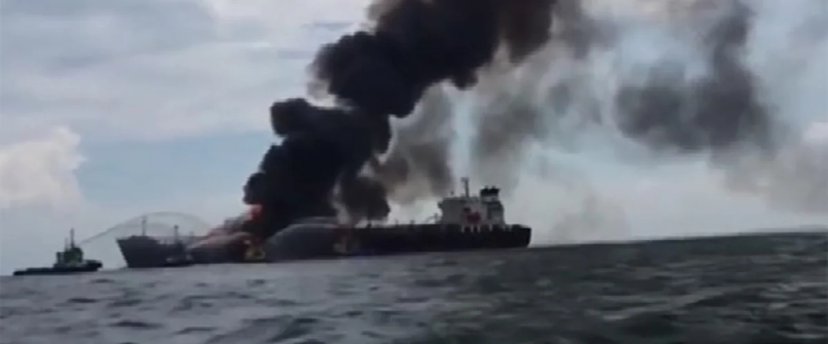 Meksika körfəzində 168 min barel neft daşıyan tankerdə partlayış baş verib