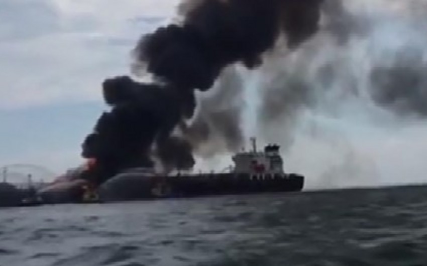 Meksika körfəzində 168 min barel neft daşıyan tankerdə partlayış baş verib