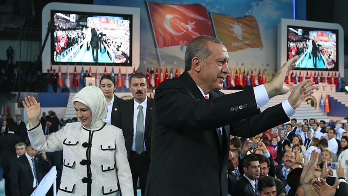 Спустя 979 дней Реджеп Тайип Эрдоган вернулся в ряды AKP