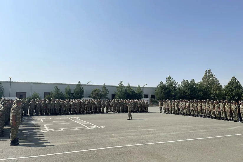 Azərbaycanda ehtiyatda olan hərbçilərin təlim toplanışı başa çatıb