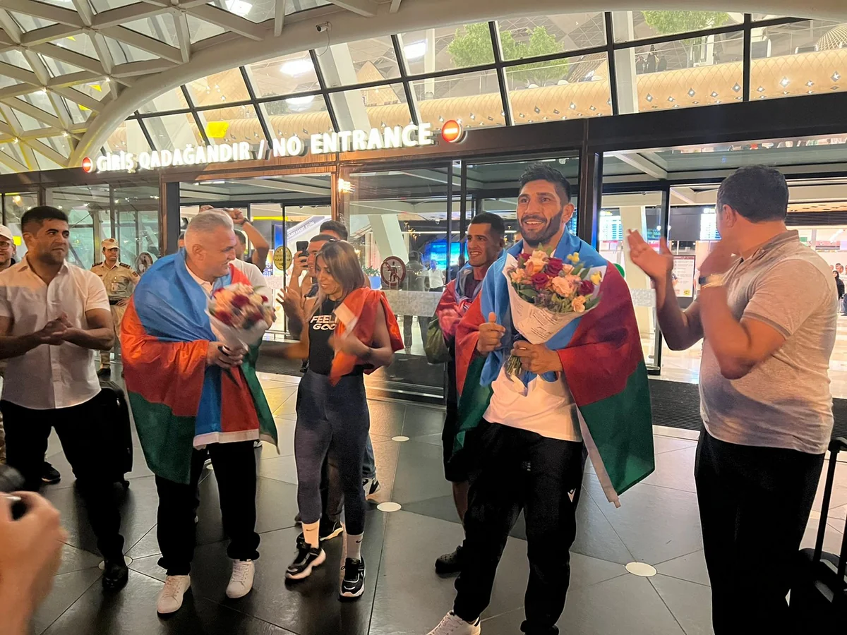 XI Ümumdünya Oyunlarının qalibi Bəhram Rəcəbzadə Vətənə dönüb