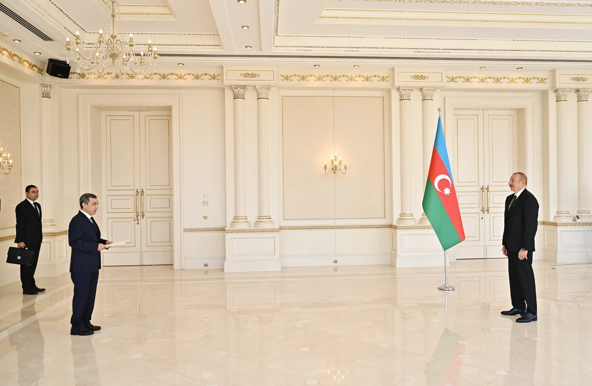 Prezident İlham Əliyev Türkmənistanın yeni səfirinin etimadnaməsini qəbul edib - YENİLƏNİB