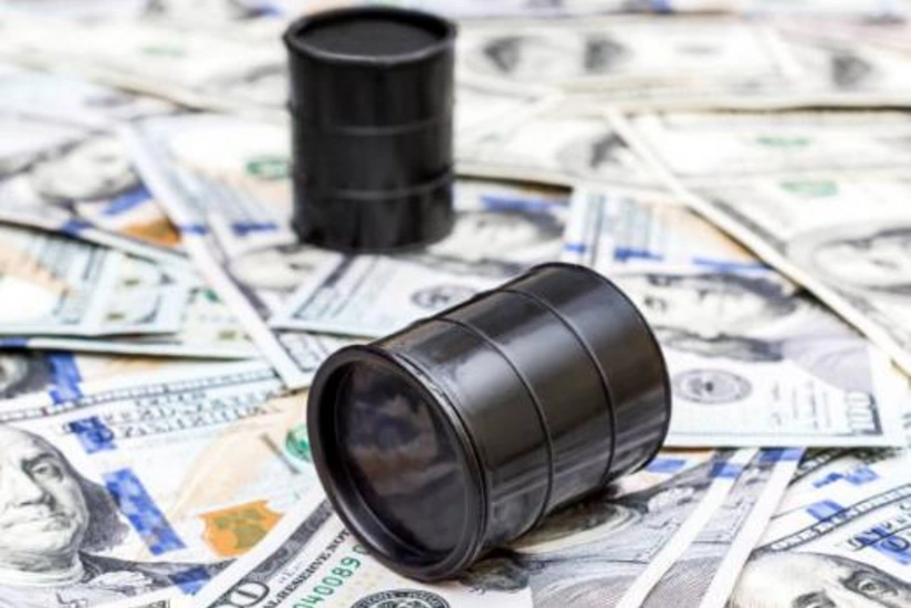 Цена азербайджанской нефти упала ниже 82 долларов