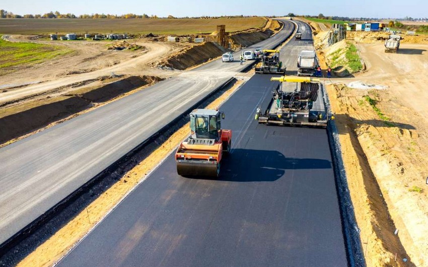 Bakıda yol tikintisinə 600 min manat ayrıldı