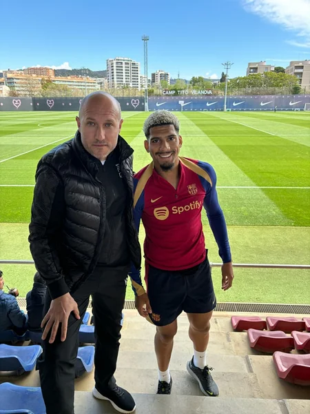 Samir Abasov İspaniyaya gedib, mütəxəssisin Xavi ilə görüşü nəzərdə tutulub
