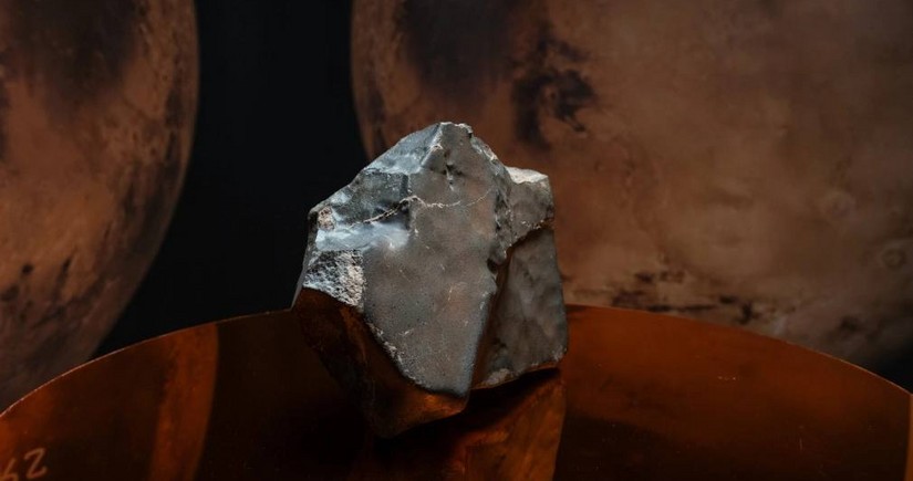 Meteorit 4 milyon dollara hərraca çıxarılır