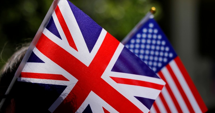 Britaniya İranı Cenevrə danışıqlarından sonra ABŞ-la müzakirələri davam etdirməyə çağırıb