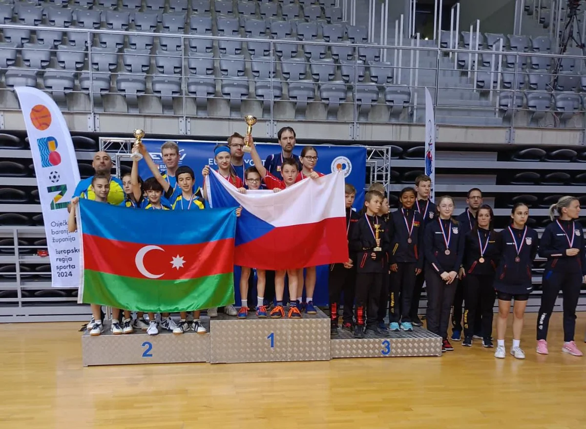 Azərbaycanın stolüstü tennis millisi beynəlxalq turnirdə gümüş medal qazanıb