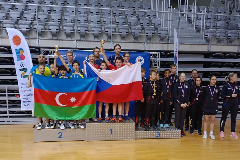 Azərbaycanın stolüstü tennis millisi beynəlxalq turnirdə gümüş medal qazanıb