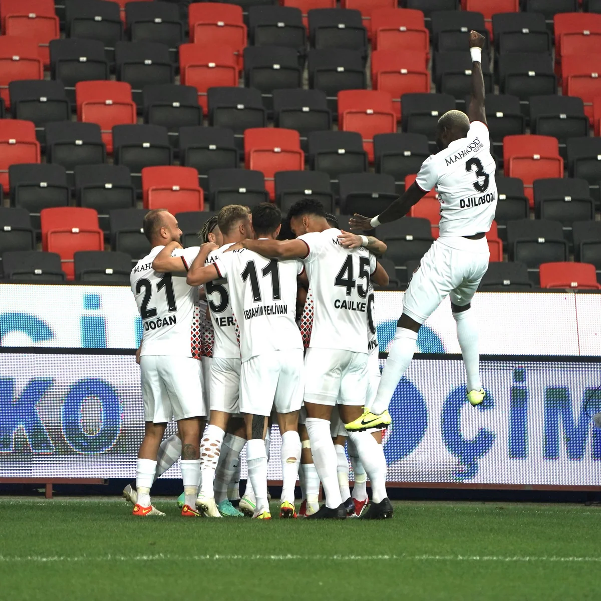 Türkiyə Super Liqası tarixinin ən erkən qolu vurulub