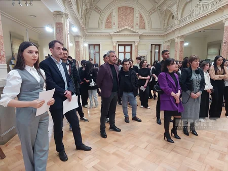 Tbilisidə azərbaycanlı gənc rəssamın “Xəyala ilk addım” adlı fərdi sərgisi açılıb