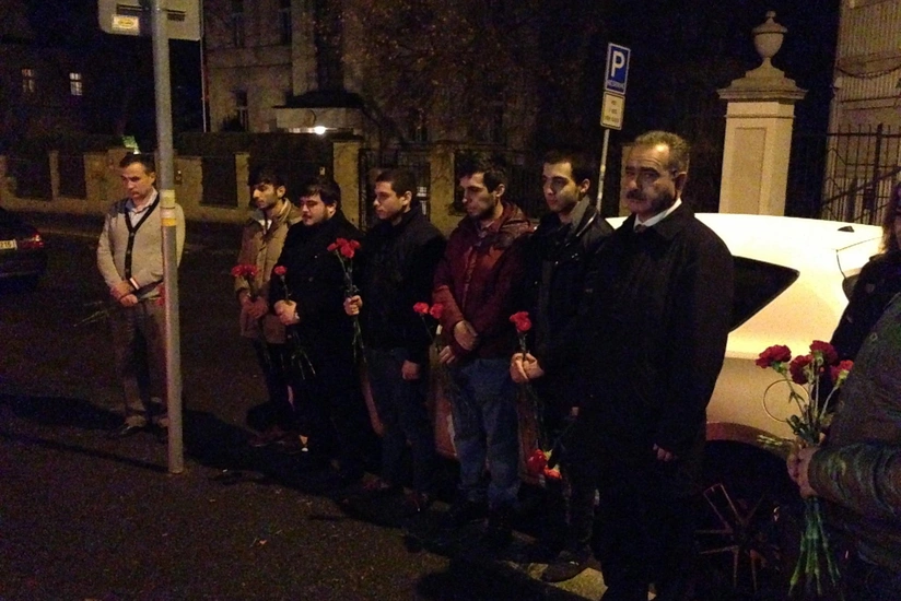 ​В Чехии почтили память погибших при аварии на месторождении Гюнешли