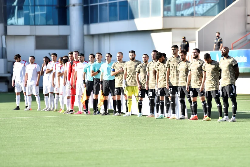 Qarabağ meydana hərbi geyimdə çıxıb, şəhidlərin xatirəsi yad edilib