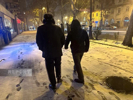 Bakının qarlı gecəsi - FOTOREPORTAJ