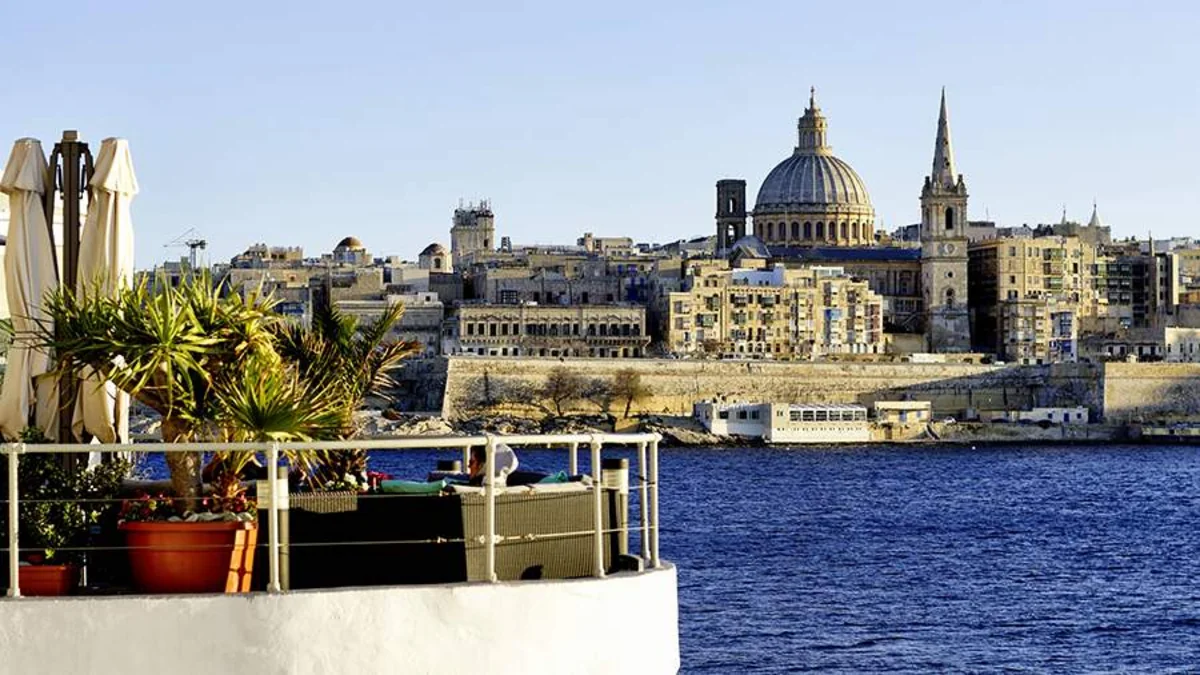Malta to ban unvaccinated travelers