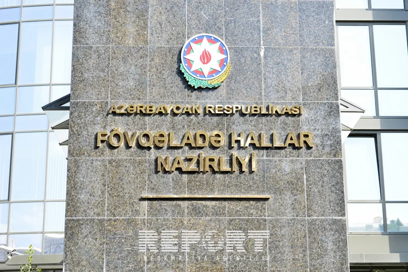 FHN teatr binasında təlim keçirir