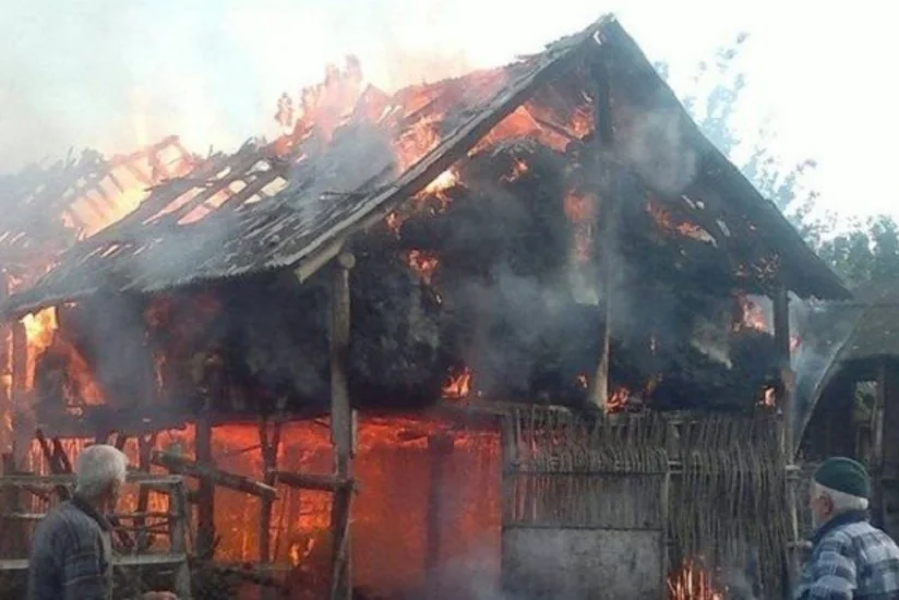 Beyləqanda ev yanıb, xəsarət alan var