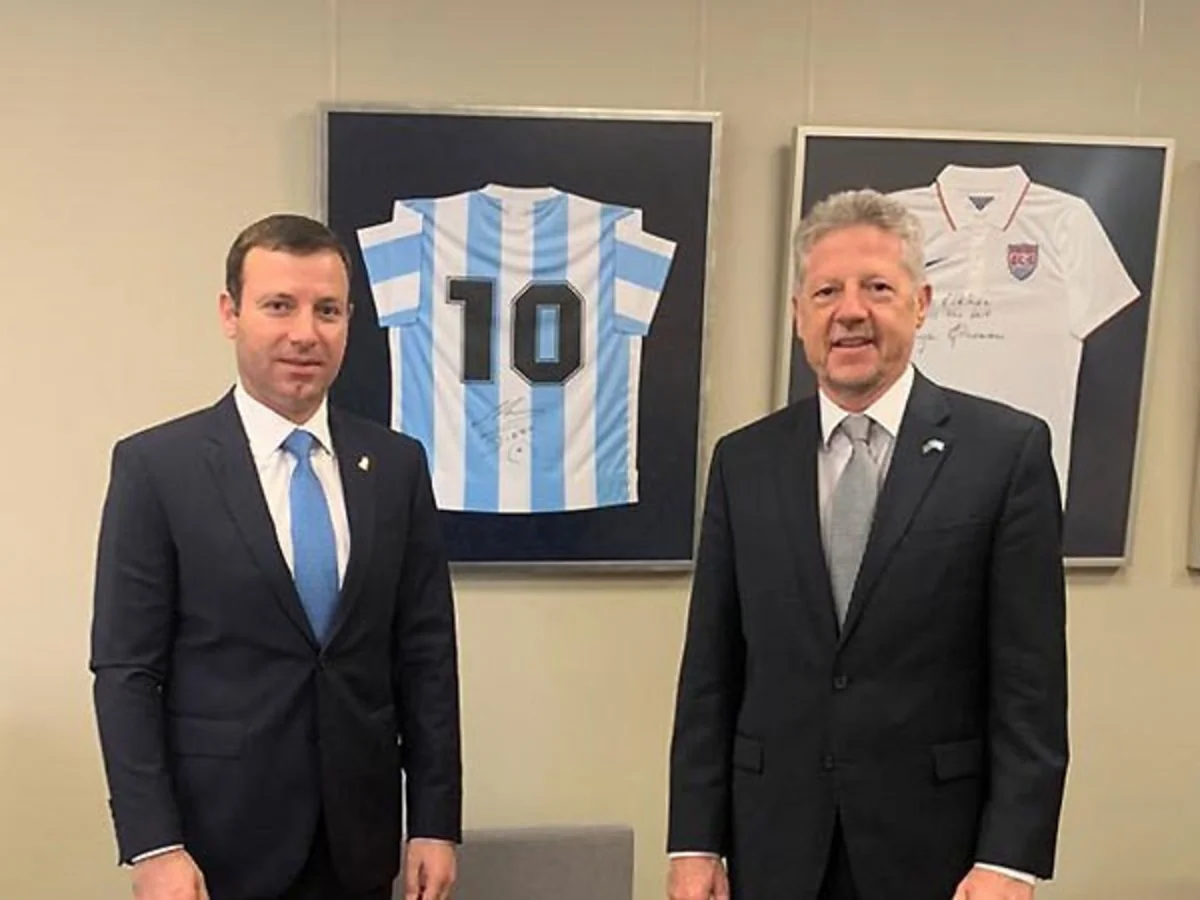 AFFA-nın baş katibi Argentinanın səfiri ilə görüşüb