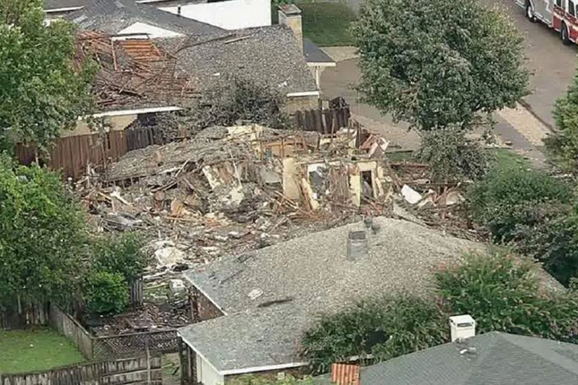 House explosion in Plano, six people hurt