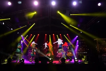 Heydər Əliyev Mərkəzinin parkında Xalq artisti Aygün Kazımovanın konserti olub