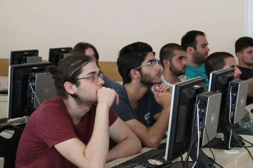 Gürcüstanda 250-yə yaxın azərbaycanlının təhsil aldığı universitet bağlanıb