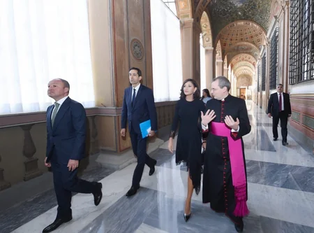 Birinci vitse-prezident Mehriban Əliyeva Müqəddəs Taxt-Tacın dövlət katibi kardinal Pietro Parolin ilə görüşüb - ƏLAVƏ OLUNUB