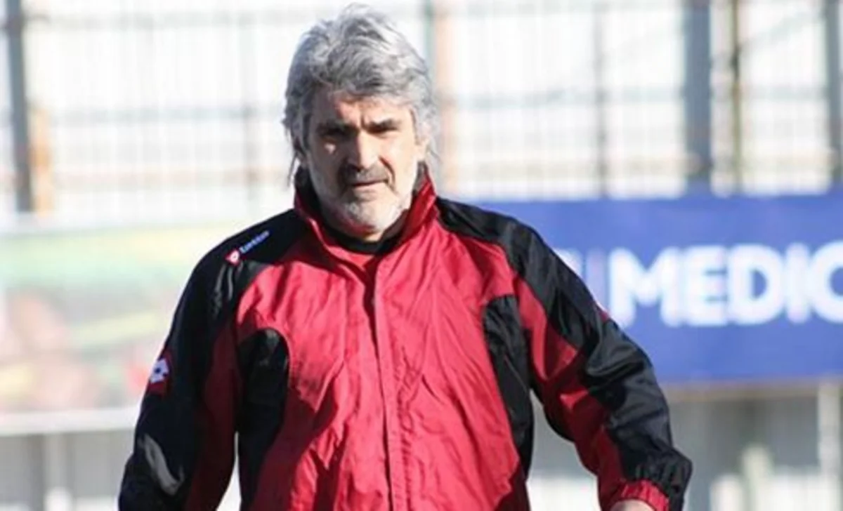 Türkiyəli məşqçilər işlədiyi ölkədən deportasiya edilib