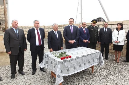 Müharibə əlilləri və şəhid ailələrinə yeni fərdi yaşayış evləri verilib