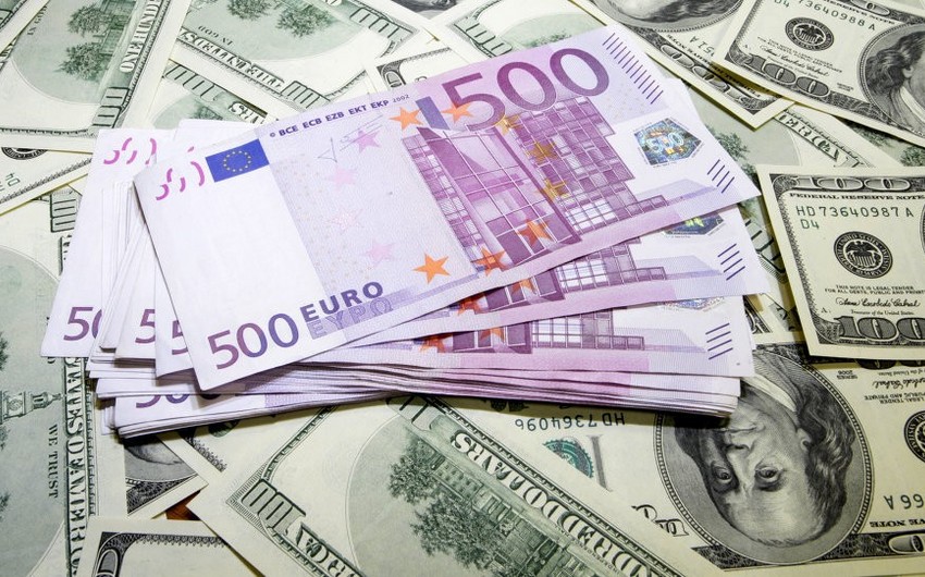 Report: US dollar and euro exchange rate may become equal - ANALYTICS