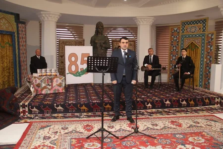 Gəncədə yazıçı-publisist Qərib Mehdinin 85 illik yubileyi keçirilib