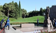 Transitional President of Syria visits tomb of National Leader Heydar Aliyev