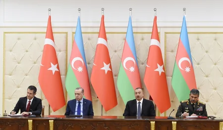 Azərbaycanla Türkiyə arasında sənədlər imzalanıb