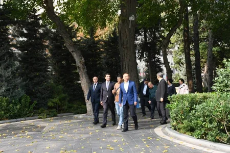 Pekinin nümayəndə heyəti Bakıda səfərdə olub