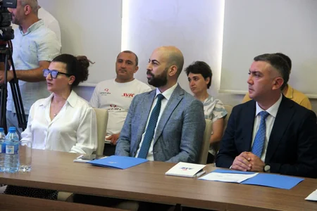 Velosiped idmanı sahəsində bölgələrdə fəaliyyət göstərəcək məşqçi-müəllimlər üçün təlim kursları başlayıb