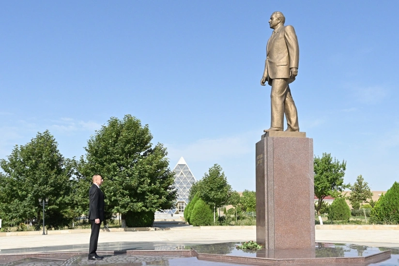 Prezident İlham Əliyev Qobustan rayonuna səfərə gedib