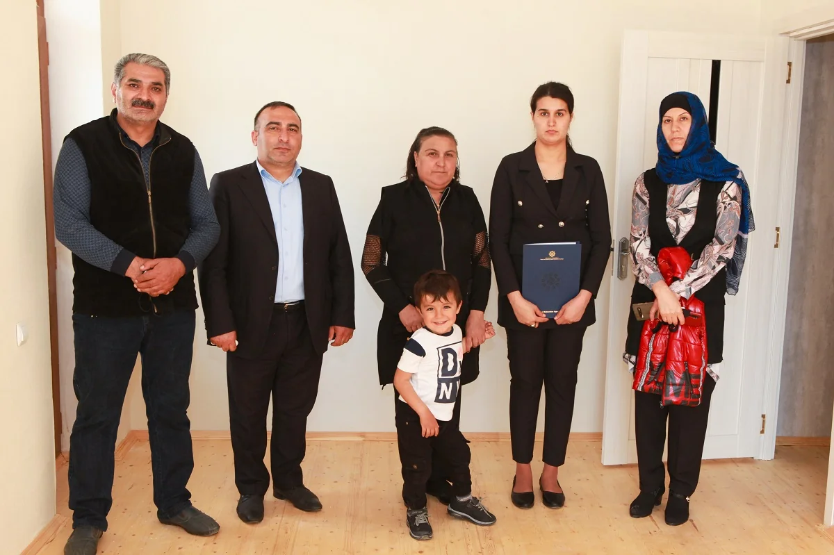 Bir qrup şəhid ailəsi və Qarabağ müharibəsi əlilinə mənzillər təqdim olunub