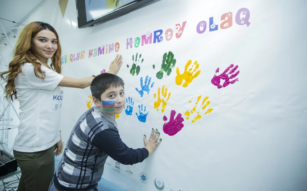 ​“ASAN xidmət”də Ümumdünya Uşaq Hüquqları Gününə həsr olunmuş tədbir keçirilib