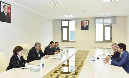 Nazir Azad Rəhimov Biləsuvarda vətəndaşları qəbul edib