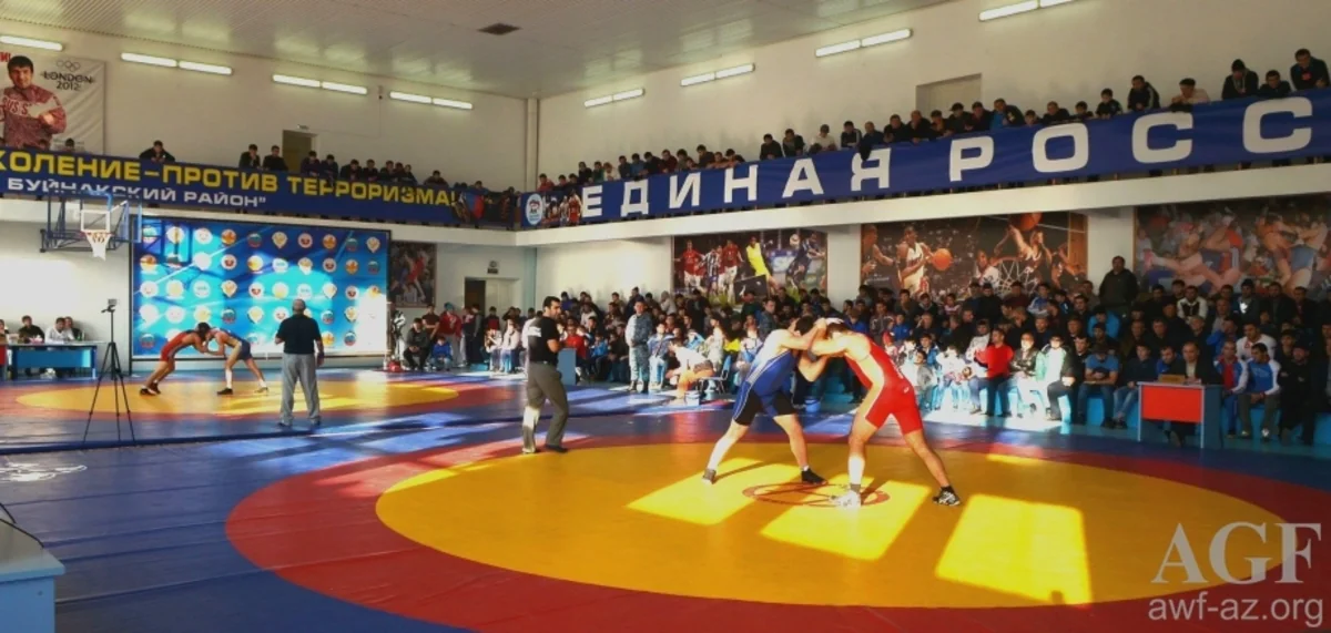 Azərbaycan güləşçiləri Dağıstanda 4 medal qazanıblar