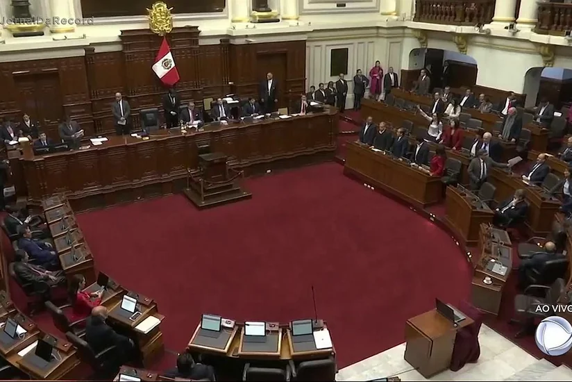 Парламент Перу инициировал начало процедуры импичмента президента