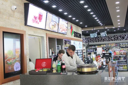 Azerbaijani lawmakers visit SOCAR Petroleum SA office and SOCAR's filling station in Bucharest