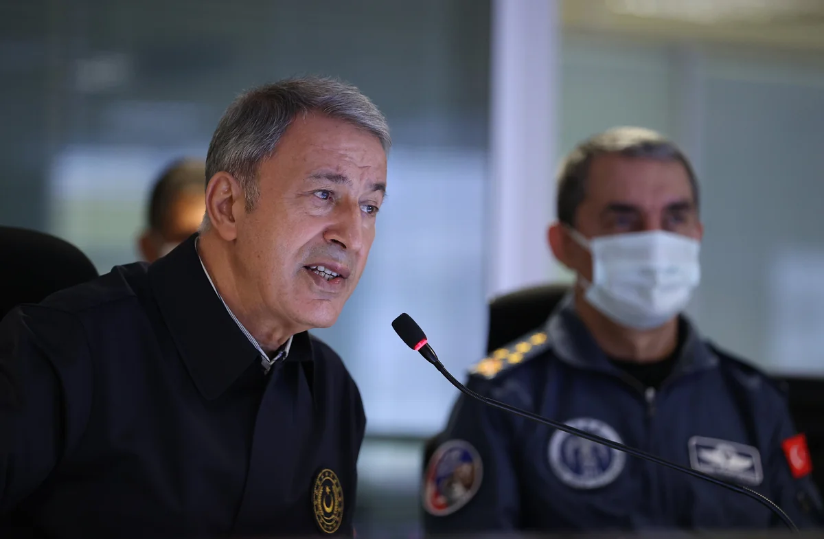 Türkiyənin müdafiə naziri: Azərbaycanın yanında olmağa çalışırıq