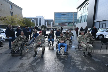 Müharibə əlillərinə daha 20 avtomobil təqdim olunub