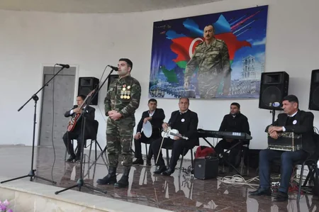 Kürdəmirdə Zəfər Günü bayram əhval-ruhiyyəsi yaradıb