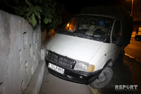 İki maşın toqquşaraq Yasamal qəbiristanlığının hasarını uçurub - FOTO - VİDEO - YENİLƏNİB