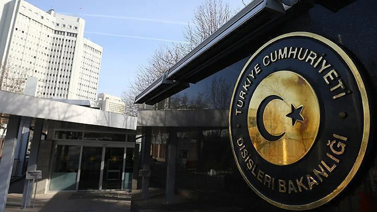 Посол Франции вызван в МИД Турции