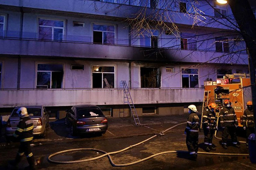 В Бухаресте при пожаре в больнице для пациентов с COVID-19 погибло 10 человек