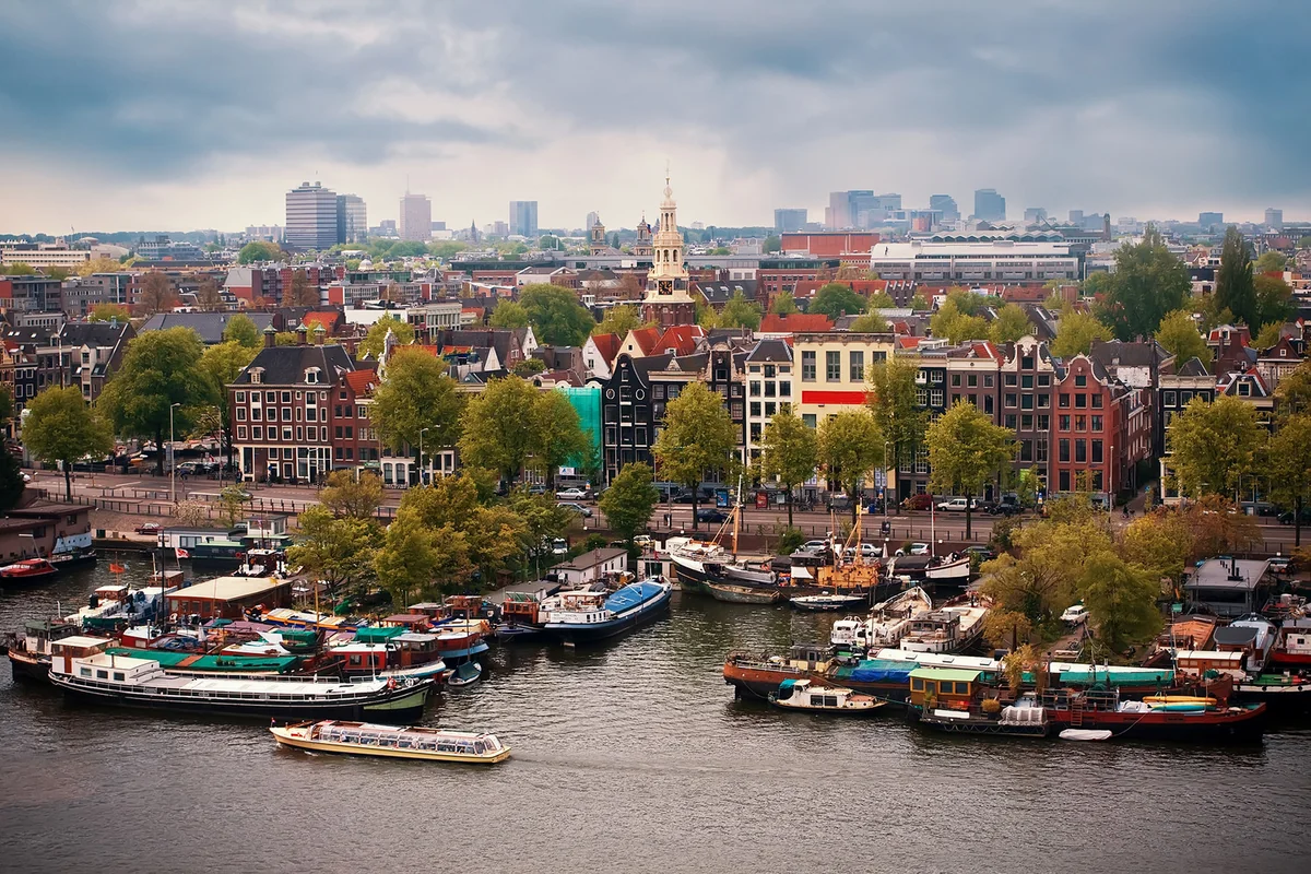 Deaths outstrip births for first time in Netherlands 