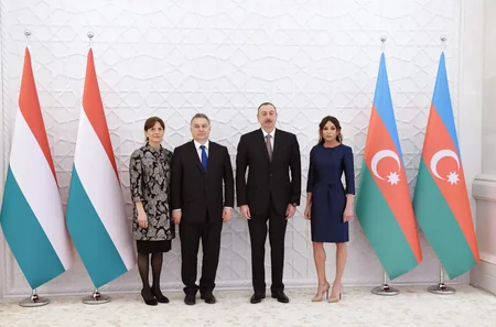 Azərbaycan prezidenti və Macarıstanın baş naziri arasında təkbətək və geniş tərkibdə görüş keçirilib