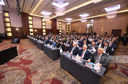 Bakıda Qərbi Azərbaycana qayıdışla bağlı beynəlxalq konfransın ilk günü başa çatıb - YENİLƏNİB